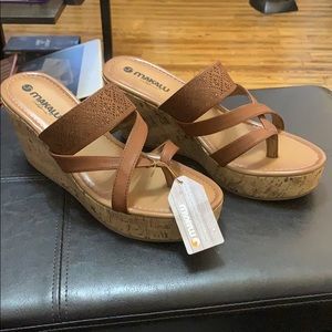 Wedge sandals
